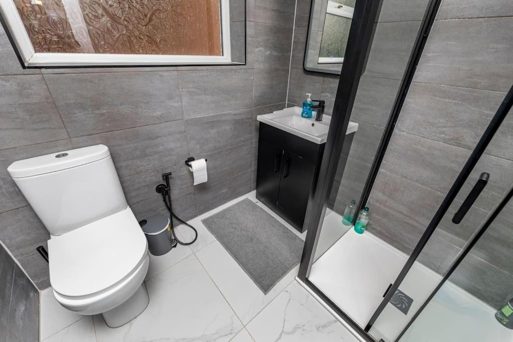 Luxurious Detached Bungalow Бэтли Экстерьер фото